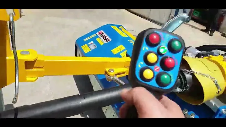 Мулчер ZANON модел TFO 2000 комбиниран с отклоняваща косачка IT-PRO с joystick управление.